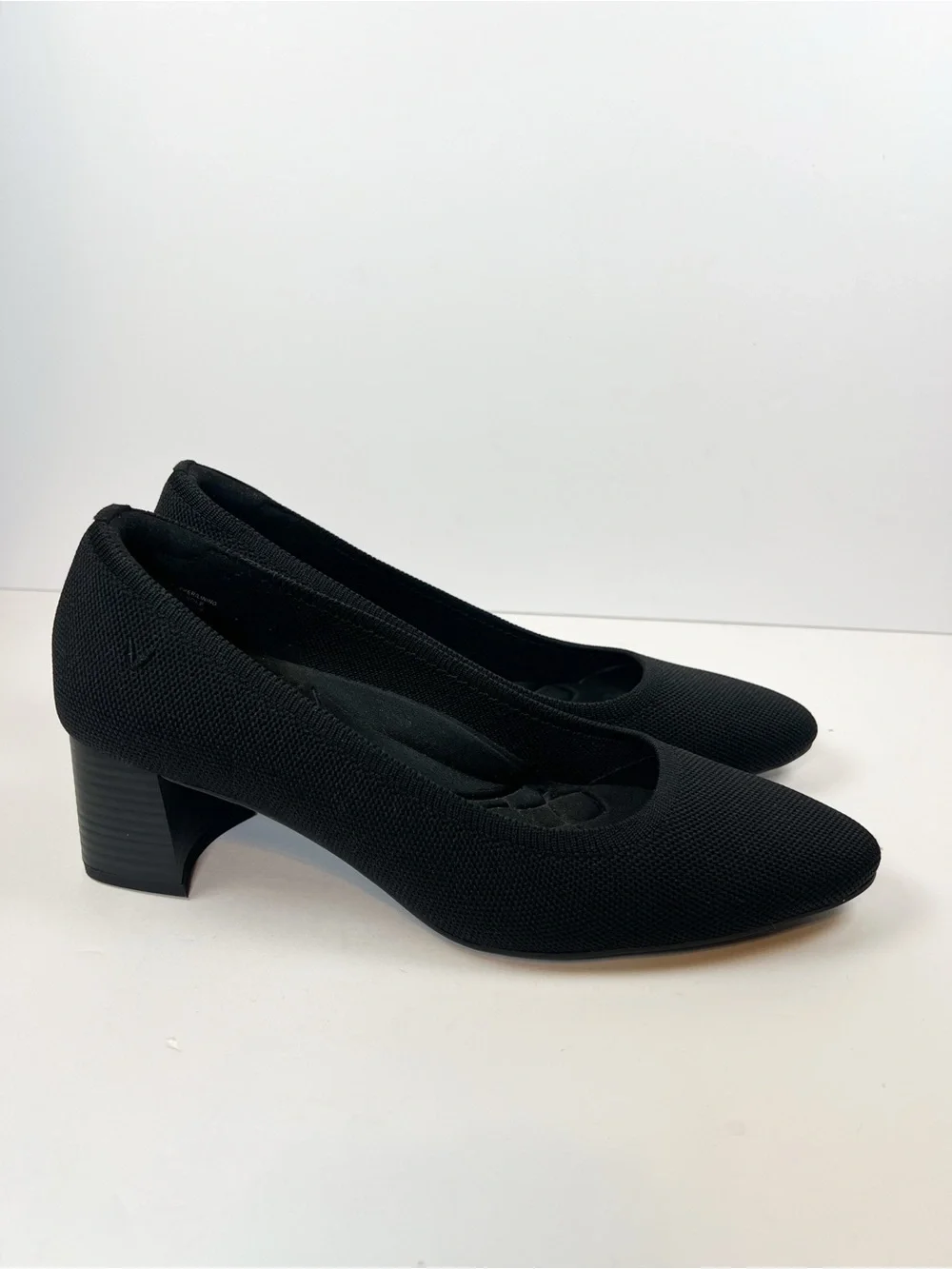Vivaia Georgia Pointed Toe Chunky Heels Black size 41.5 / US Women’s 10